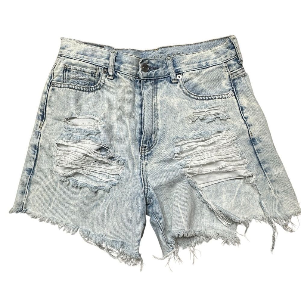 American Eagle Outfitters distressed jean shorts 2